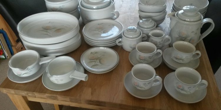 Stoneware Crockery